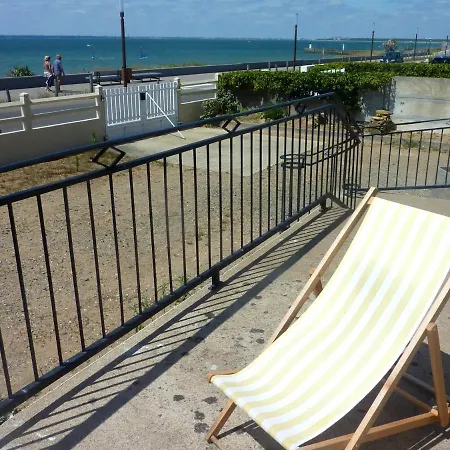 D'hotes La Dune - Face Bed and Breakfast